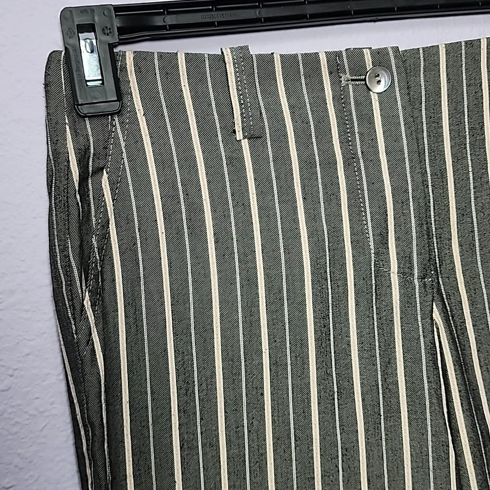 Trina Turk Women’s Black/Cream Striped Wide Leg Dress Pants‎ Size 4  W 28'